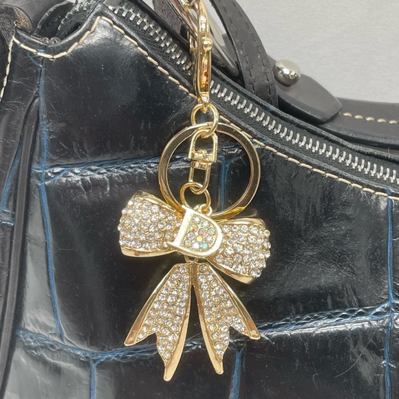 NWT Crystal Embellished Bow Keychain Purse Bag Charm - Picture 5 of 6